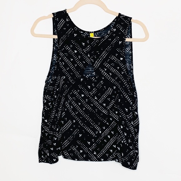 ❌SOLD❌FREE PEOPLE Look Through Top Tribal Print Small - Picture 3 of 10